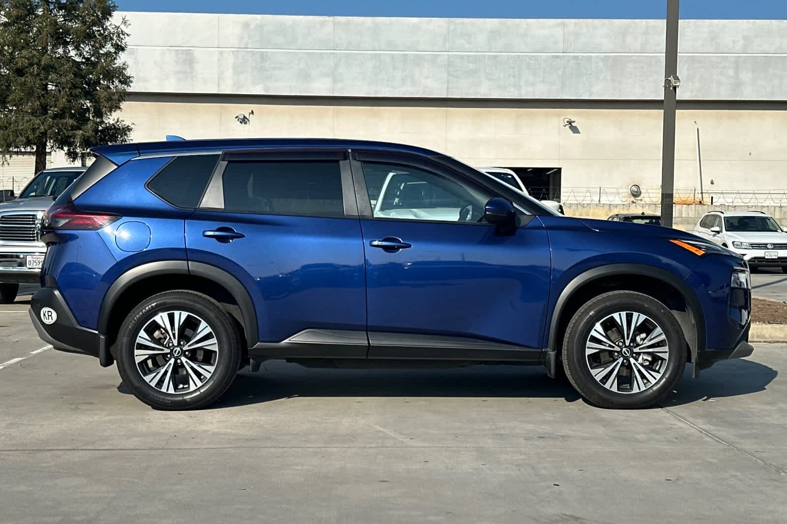 Thumbnail: 2023 Nissan Rogue - 9