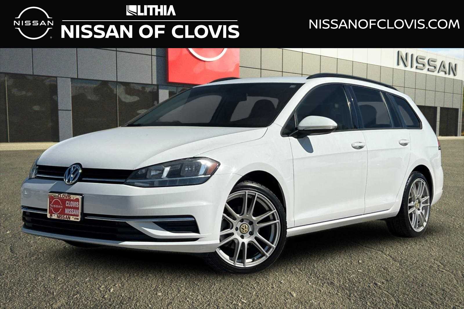 2019 Volkswagen e-Golf  -
                  Clovis, CA