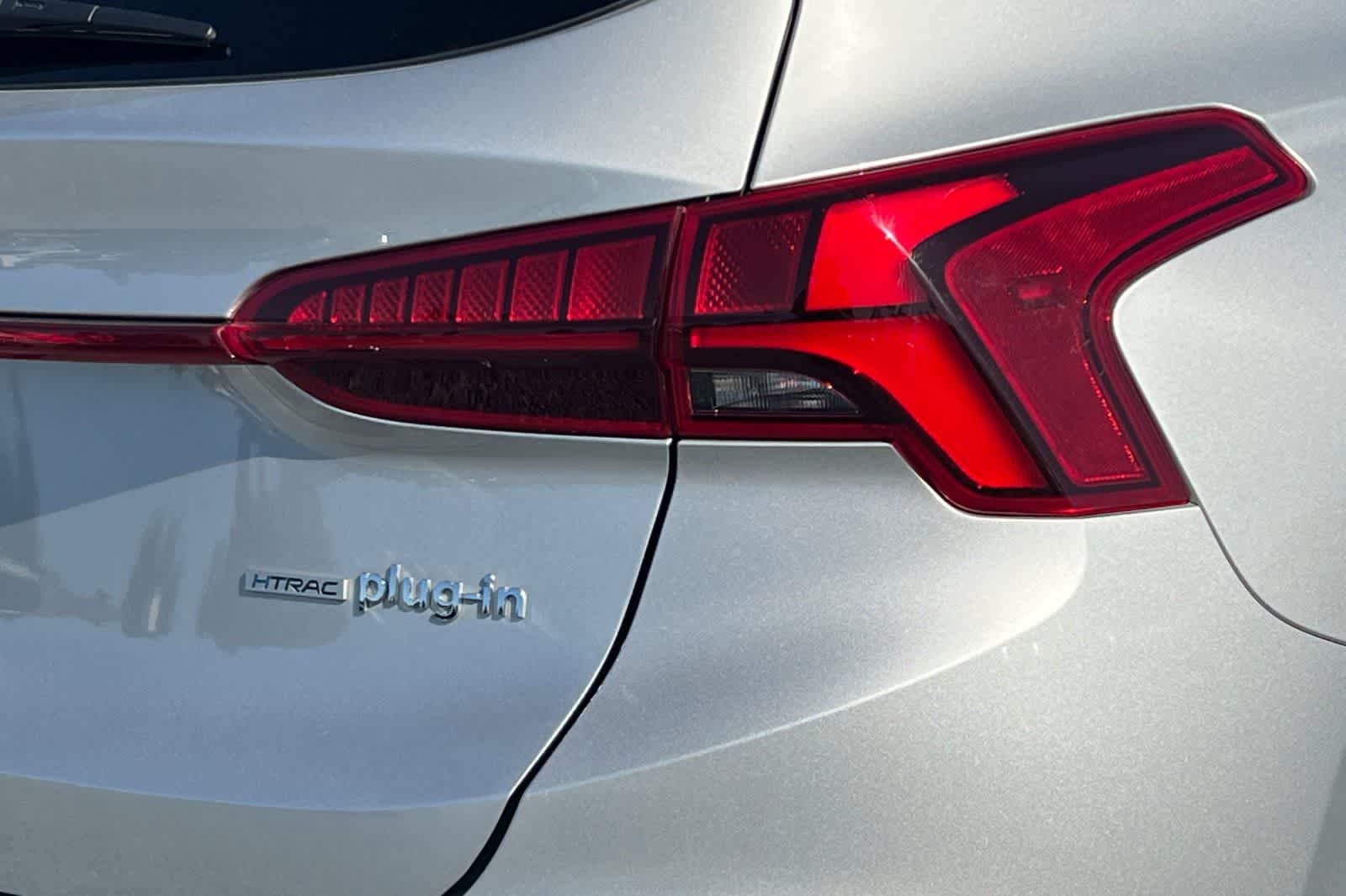 Thumbnail: 2022 Hyundai Santa Fe - 17