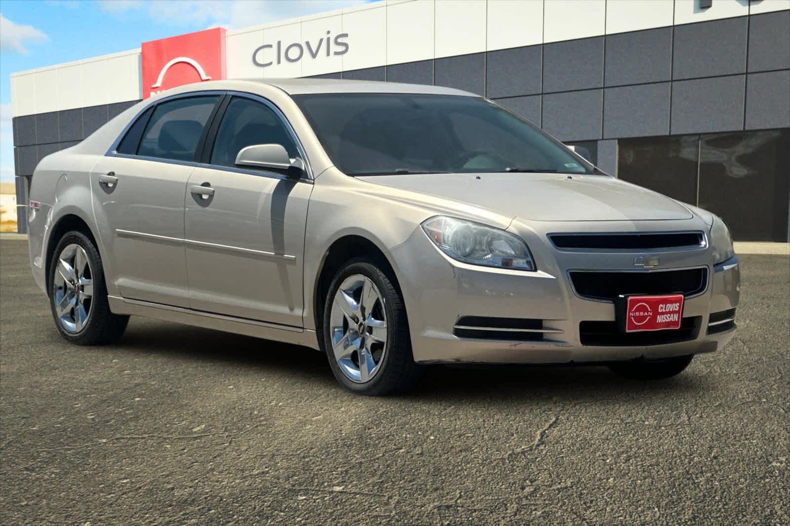 Thumbnail: 2010 Chevrolet Malibu - 10