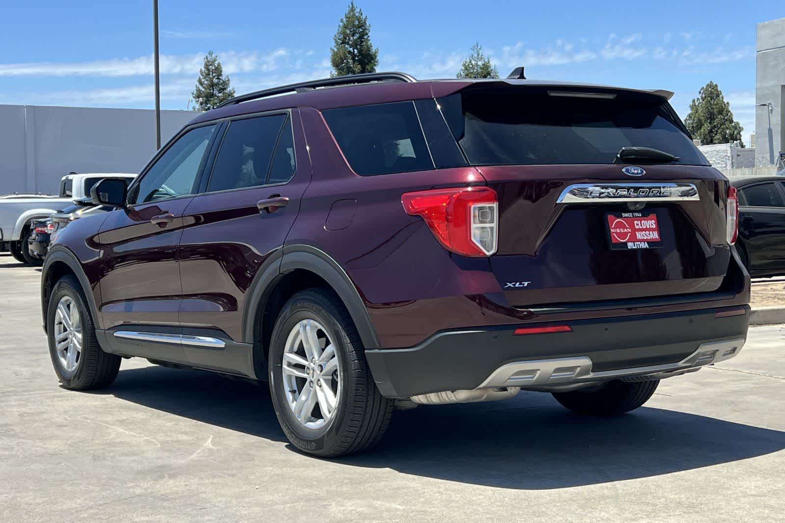 Thumbnail: 2022 Ford Explorer - 7