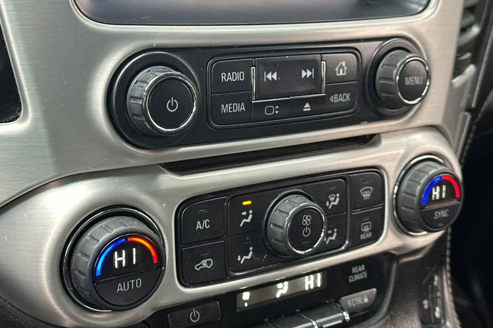 Thumbnail: 2015 GMC Yukon - 27