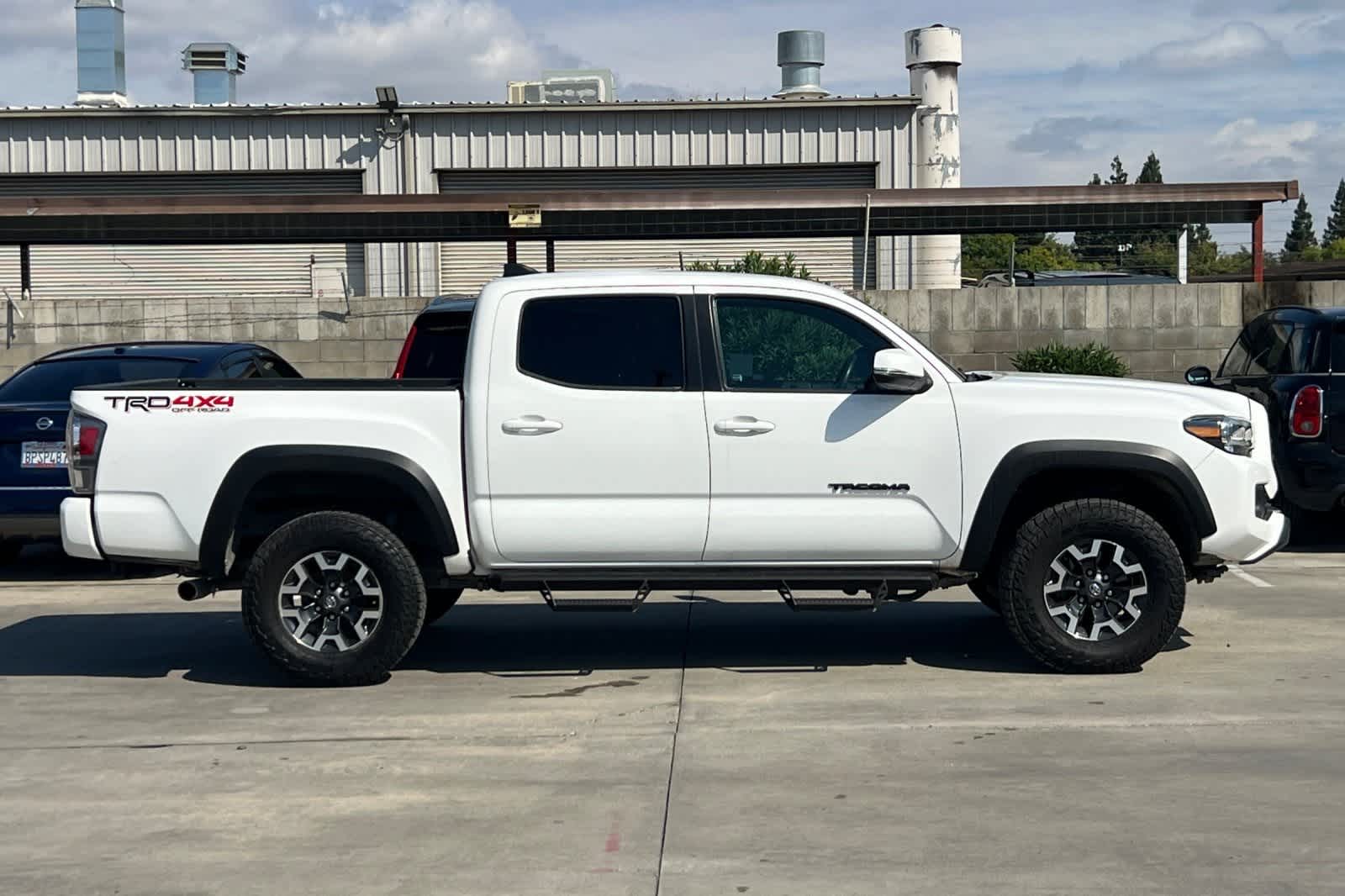 Thumbnail: 2022 Toyota Tacoma - 9