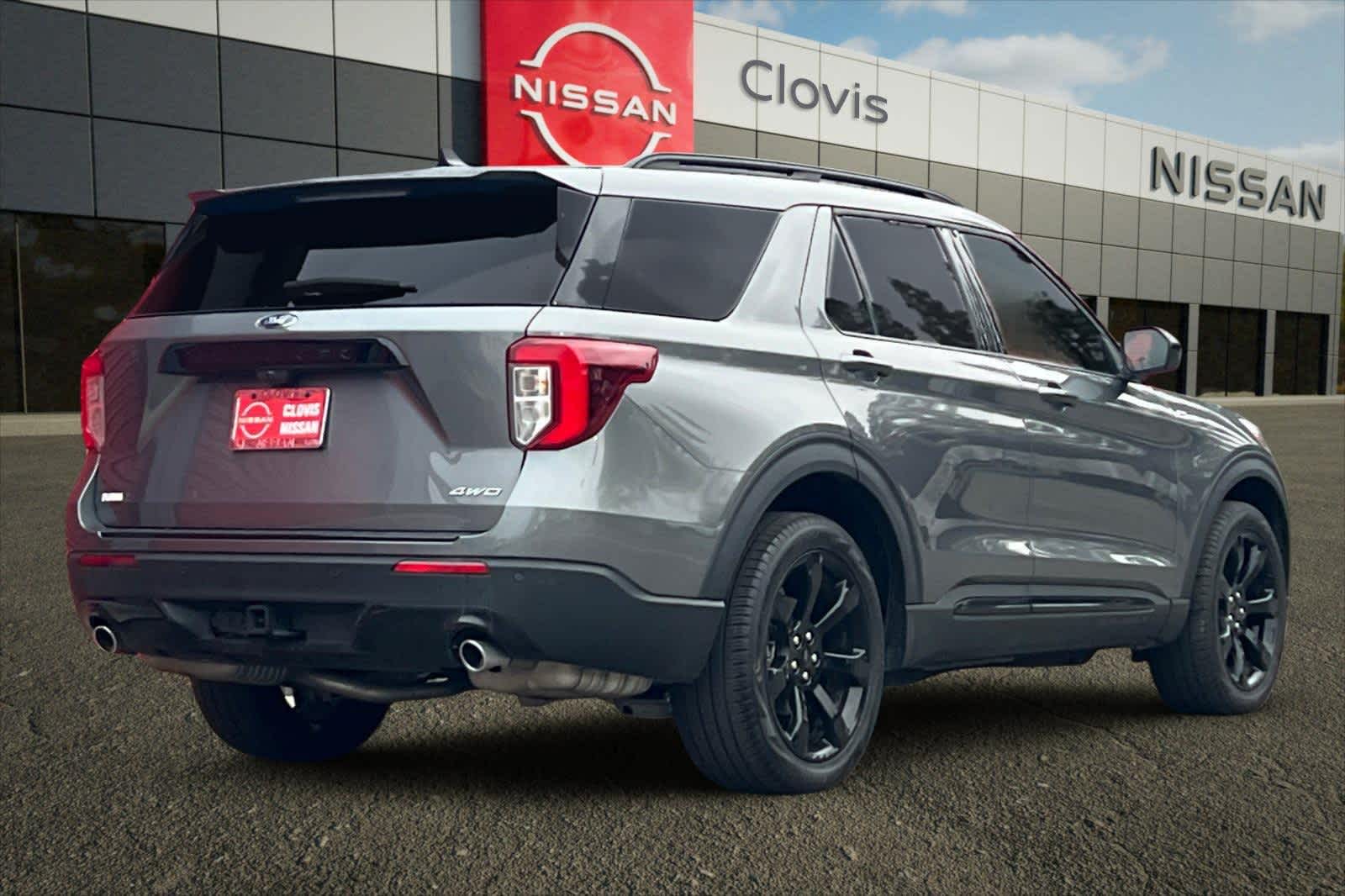 Thumbnail: 2024 Ford Explorer - 3