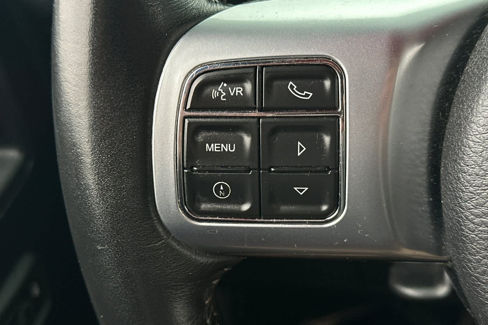 Thumbnail: 2016 Jeep Wrangler - 28