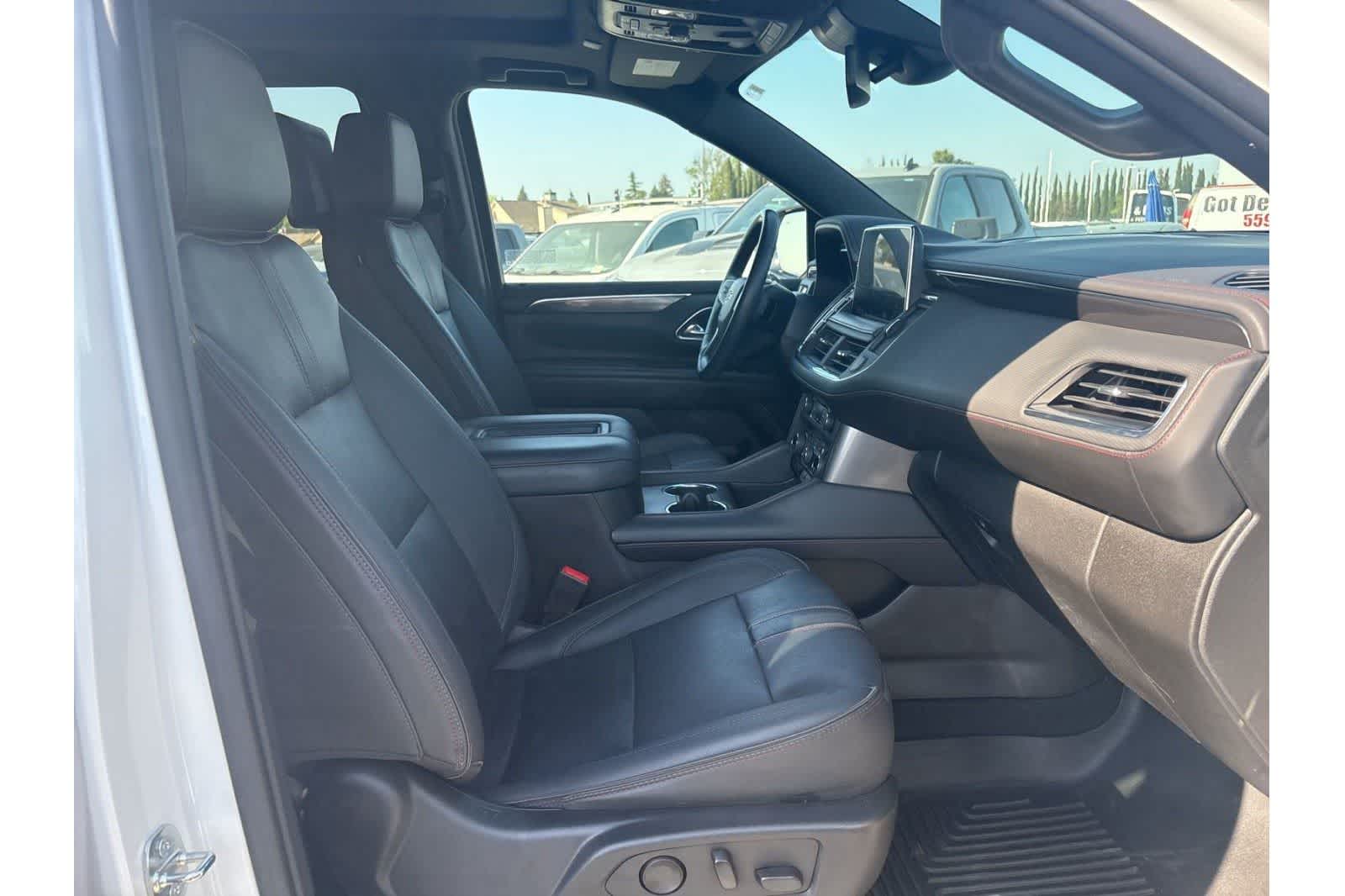 Thumbnail: 2023 Chevrolet Tahoe - 14