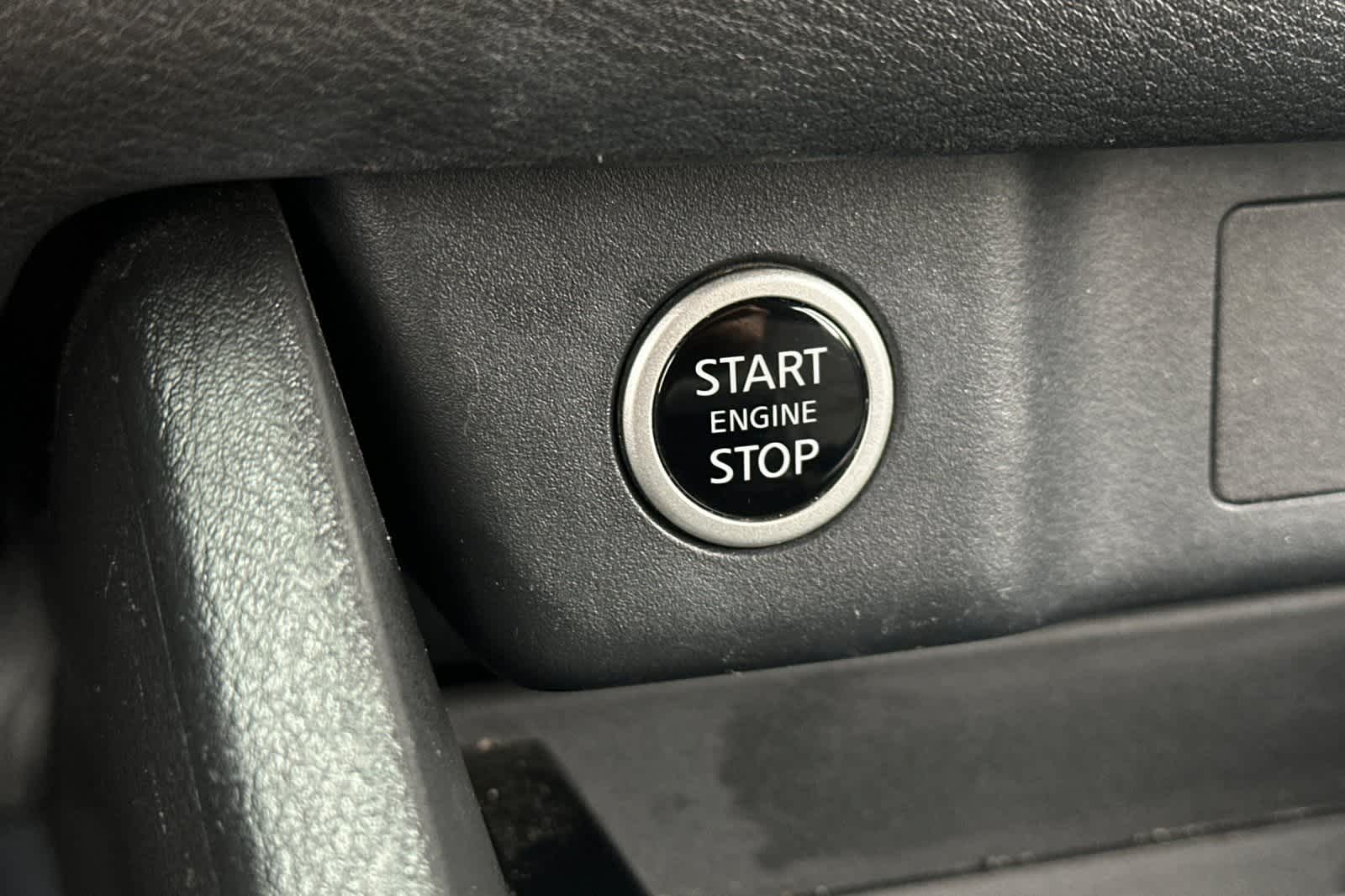 Thumbnail: 2023 Nissan Rogue - 28