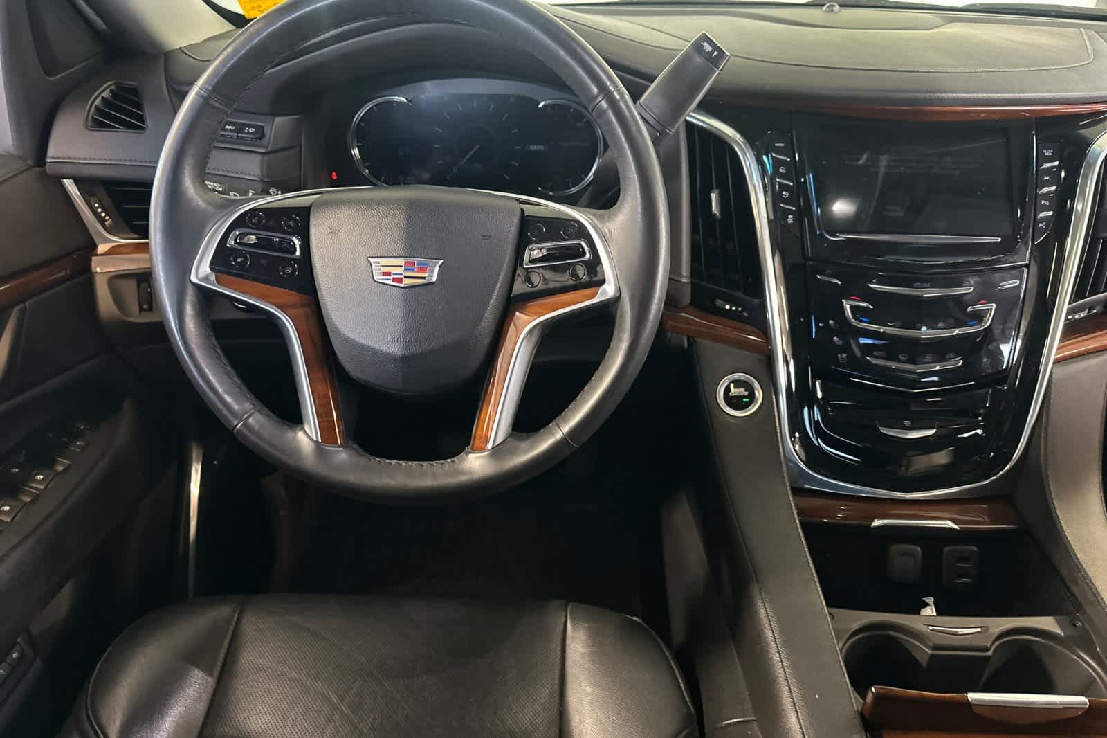 2017 Cadillac Escalade Luxury 17