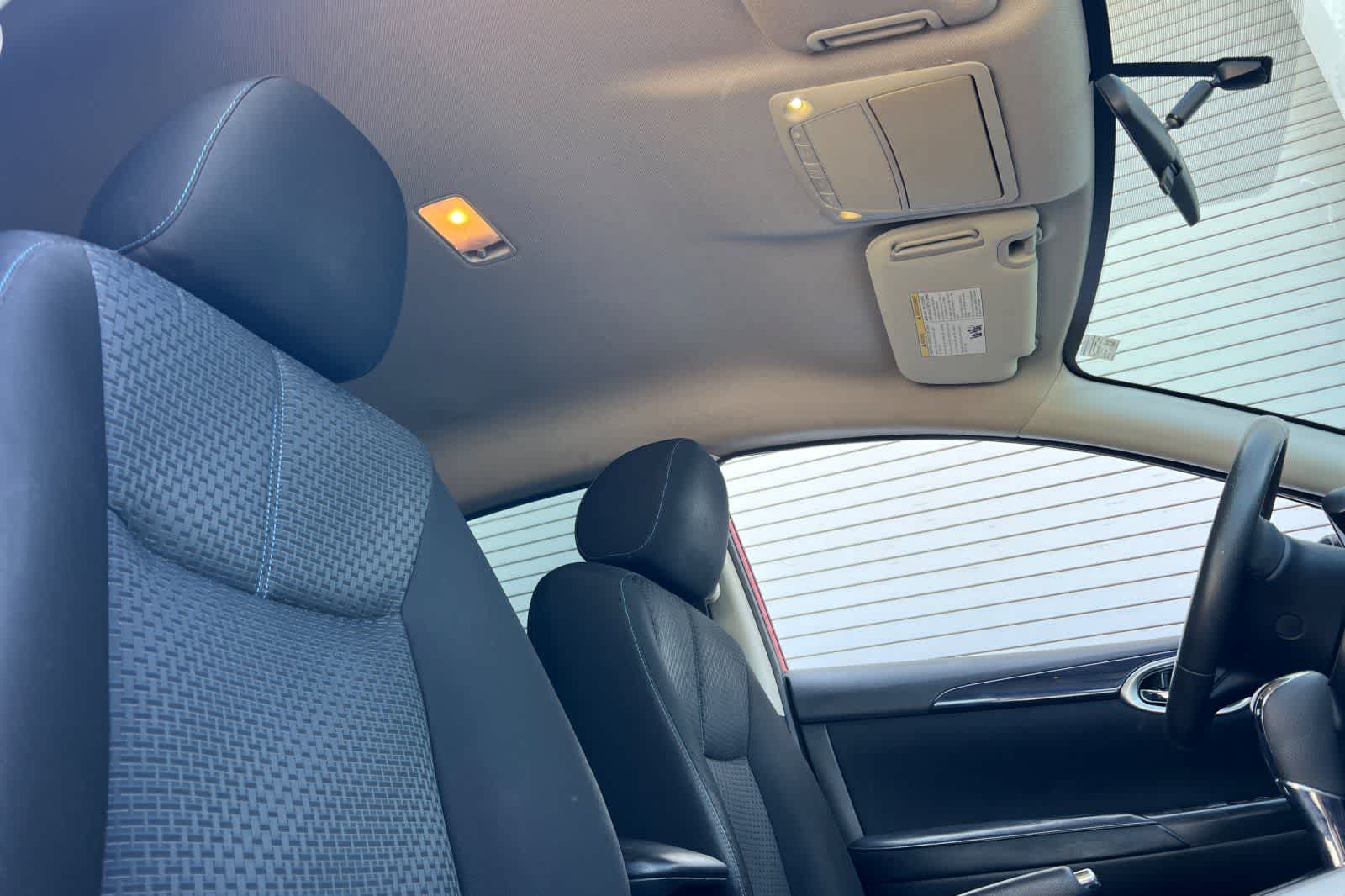 Thumbnail: 2016 Nissan Sentra - 18