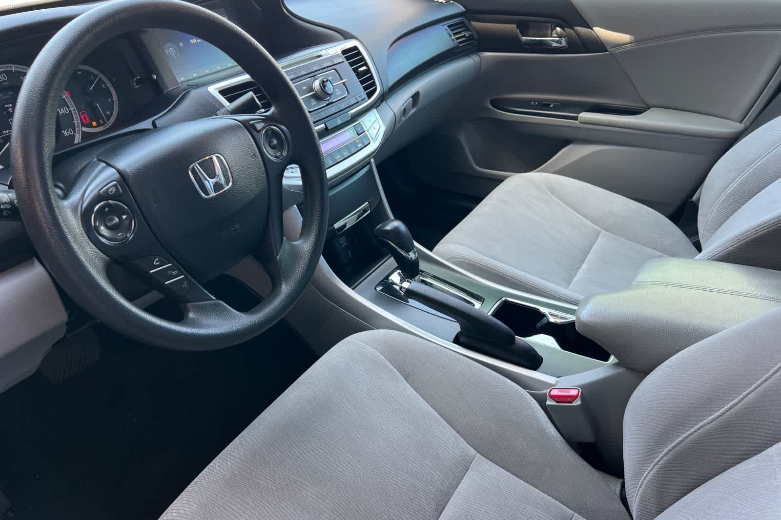 Thumbnail: 2015 Honda Accord - 14