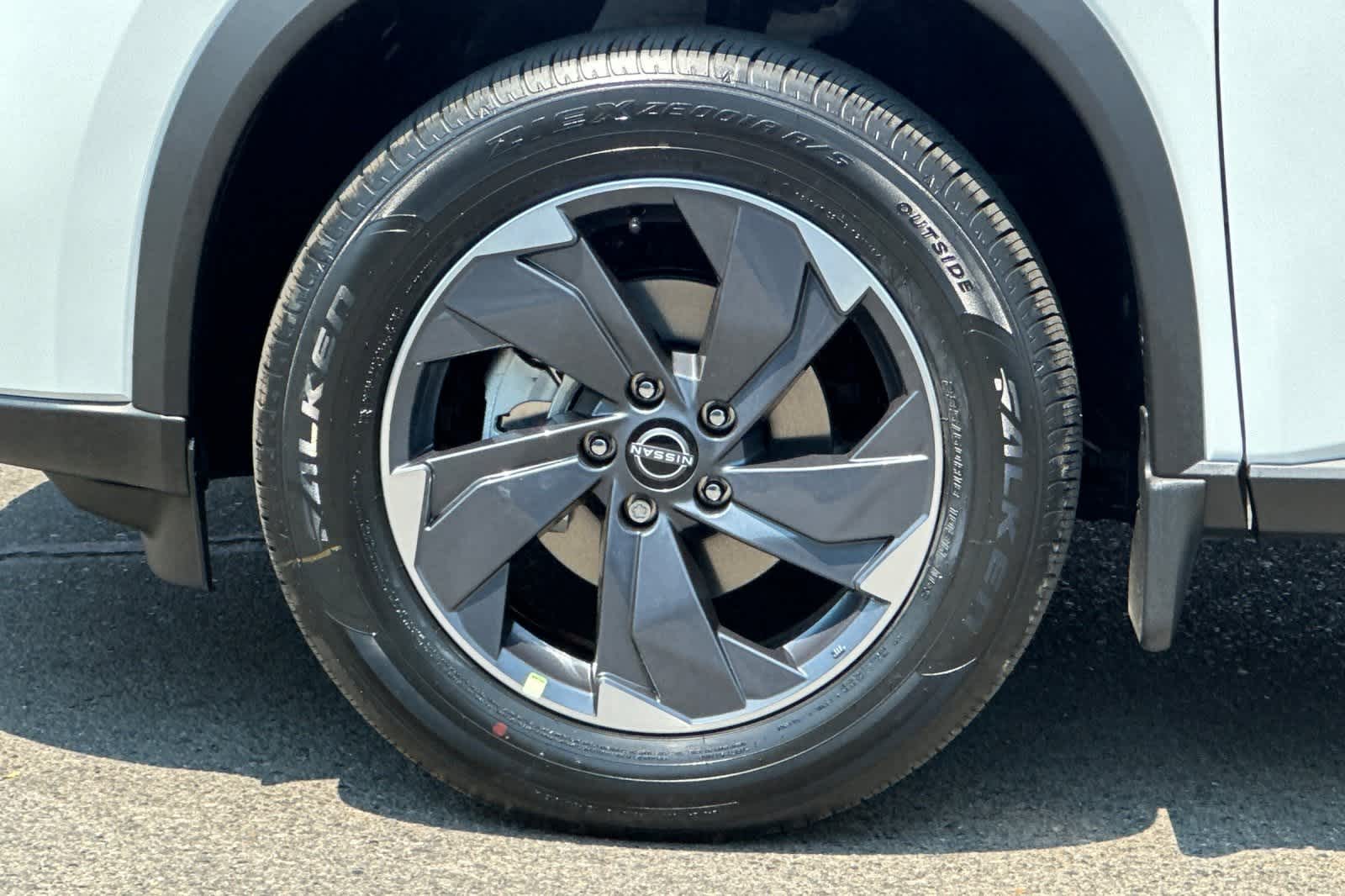 Thumbnail: 2025 Nissan Rogue - 30