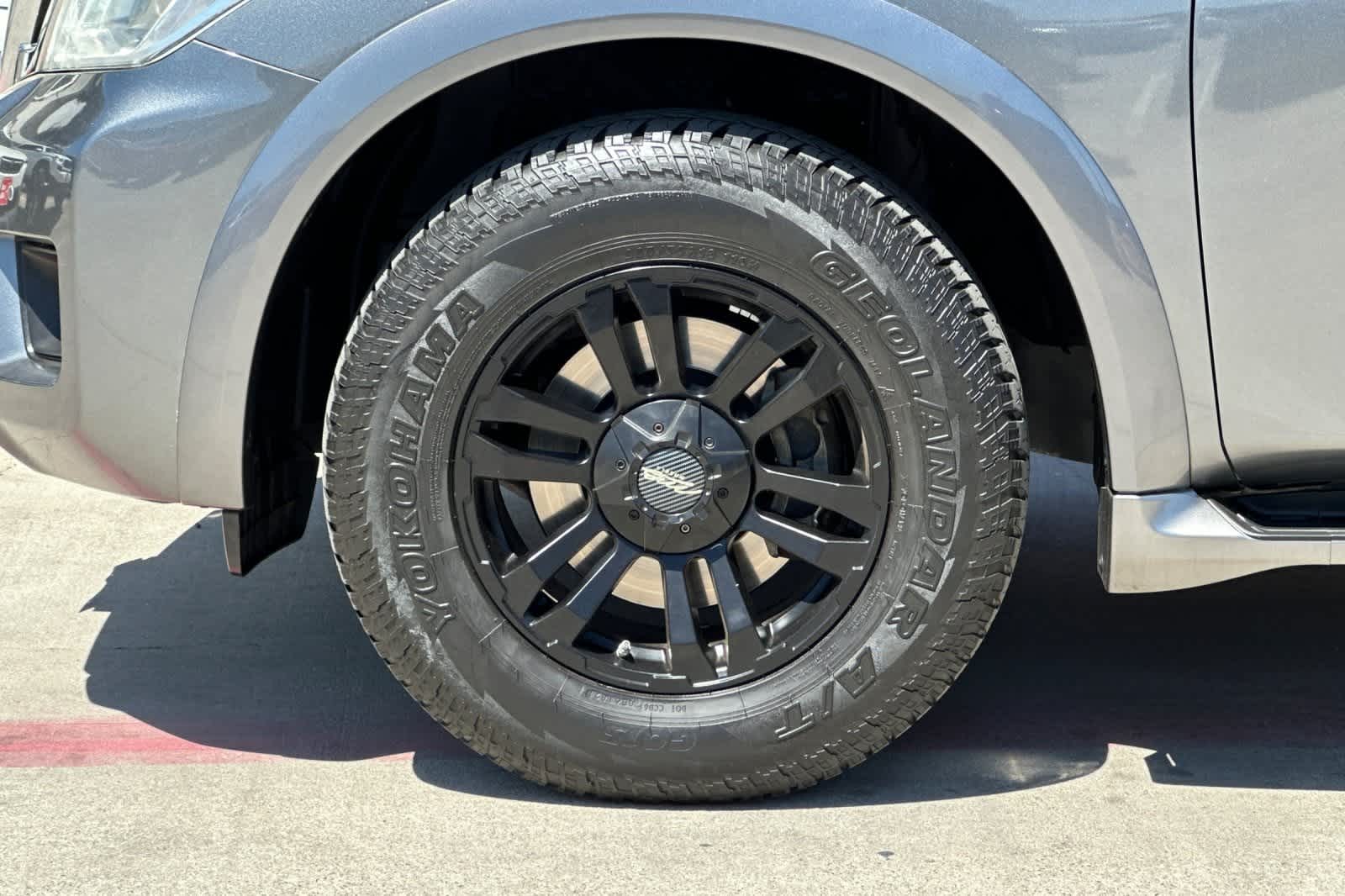 Thumbnail: 2017 Nissan Armada - 12