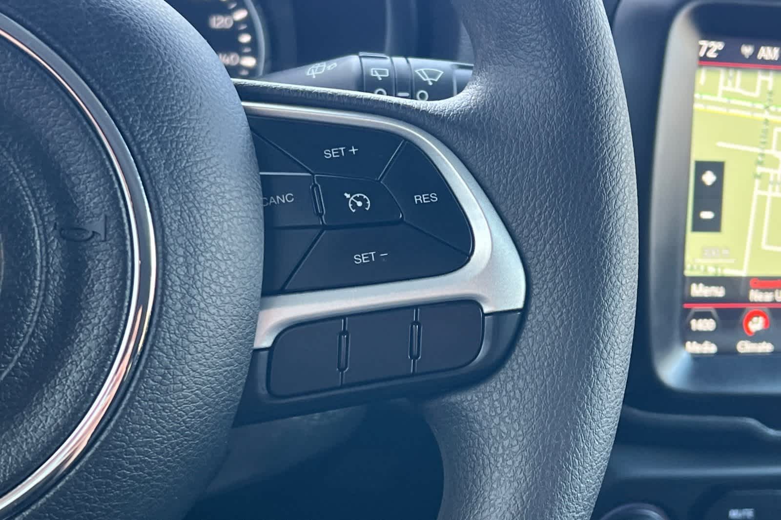 Thumbnail: 2023 Jeep Renegade - 30