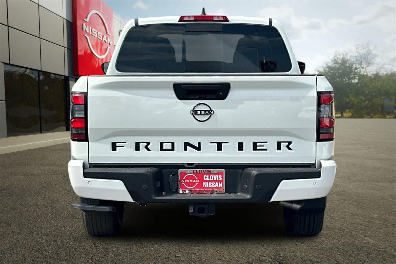 Thumbnail: 2026 Nissan Frontier - 8