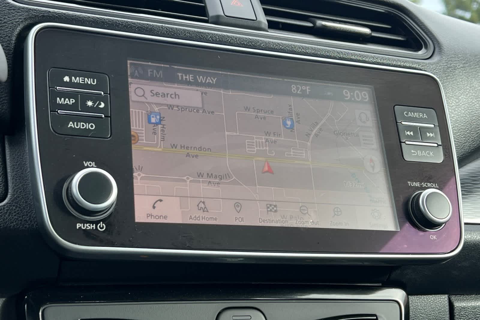 Thumbnail: 2023 Nissan Leaf - 23