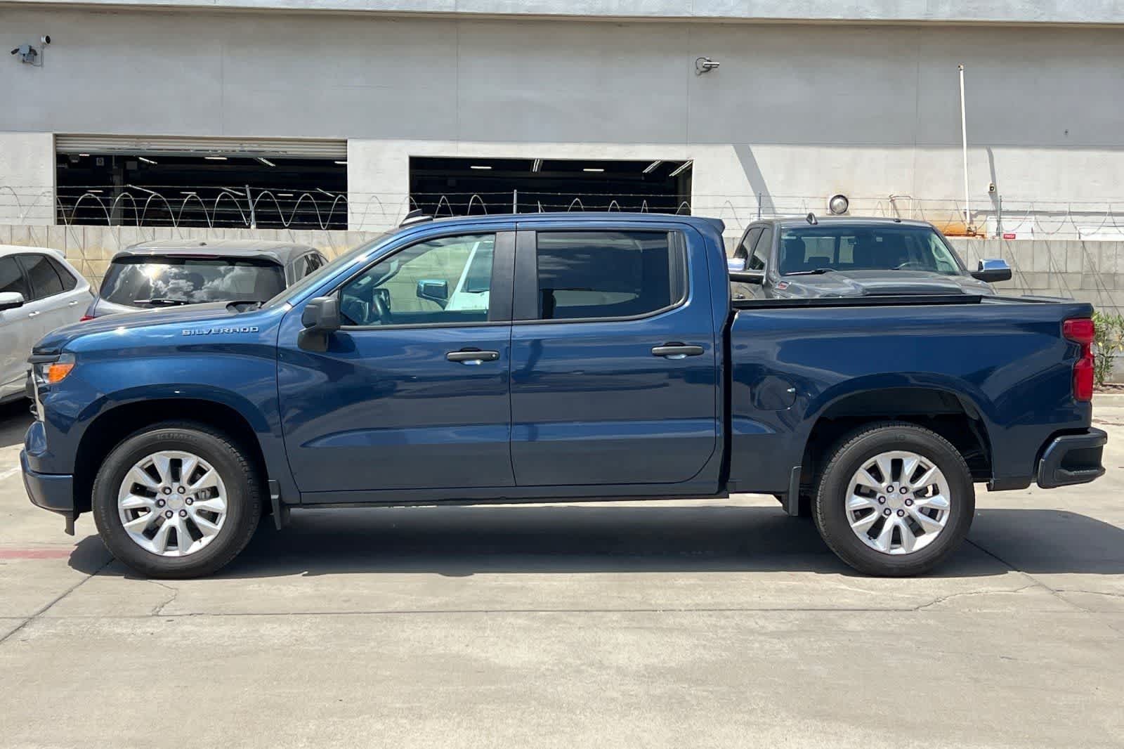 Thumbnail: 2022 Chevrolet Silverado 1500 - 6