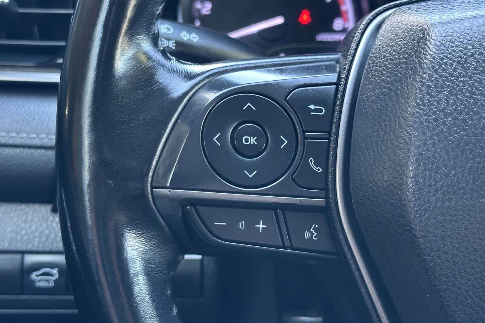 Thumbnail: 2021 Toyota Camry - 28