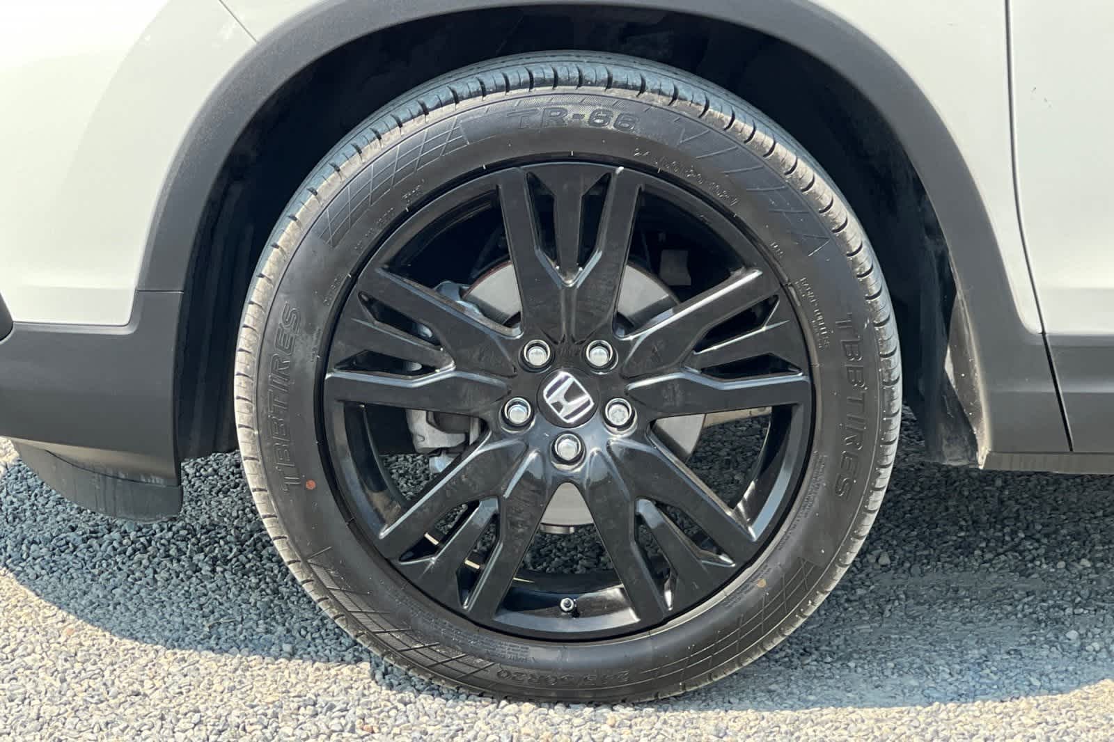 Thumbnail: 2019 Honda Passport - 12
