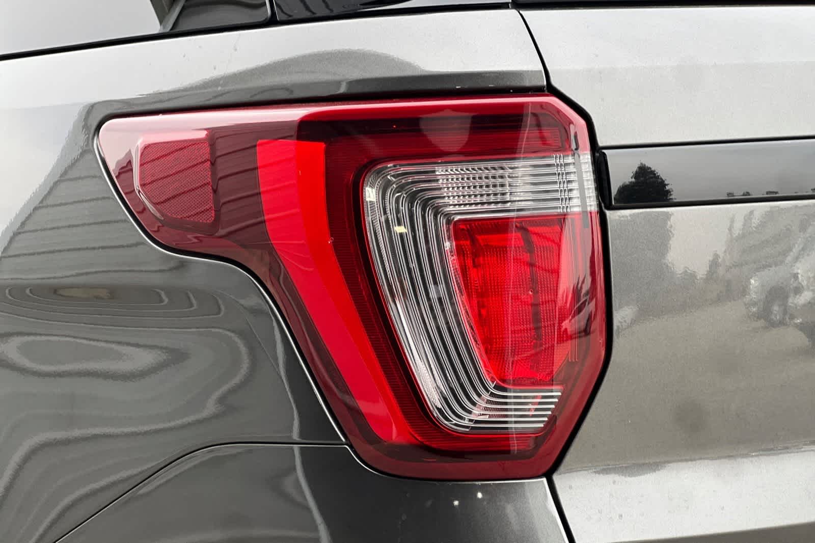 Thumbnail: 2018 Ford Explorer - 17