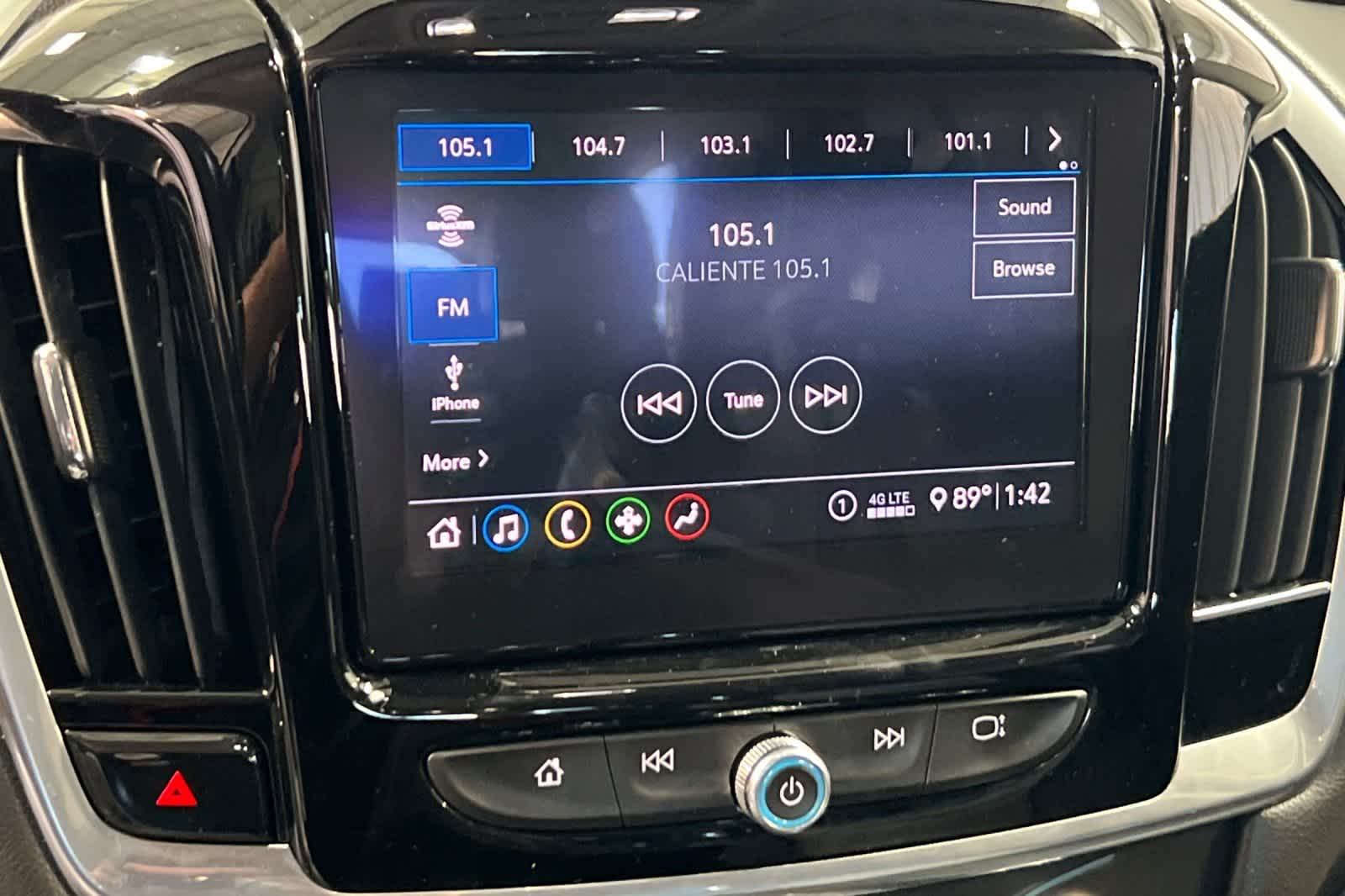 Thumbnail: 2020 Chevrolet Traverse - 22