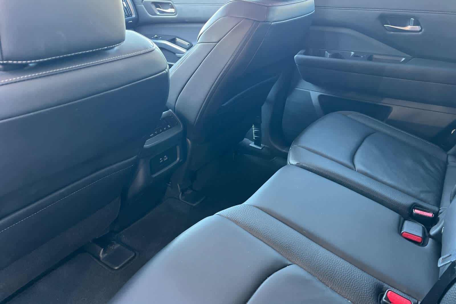 Thumbnail: 2025 Nissan Pathfinder - 5