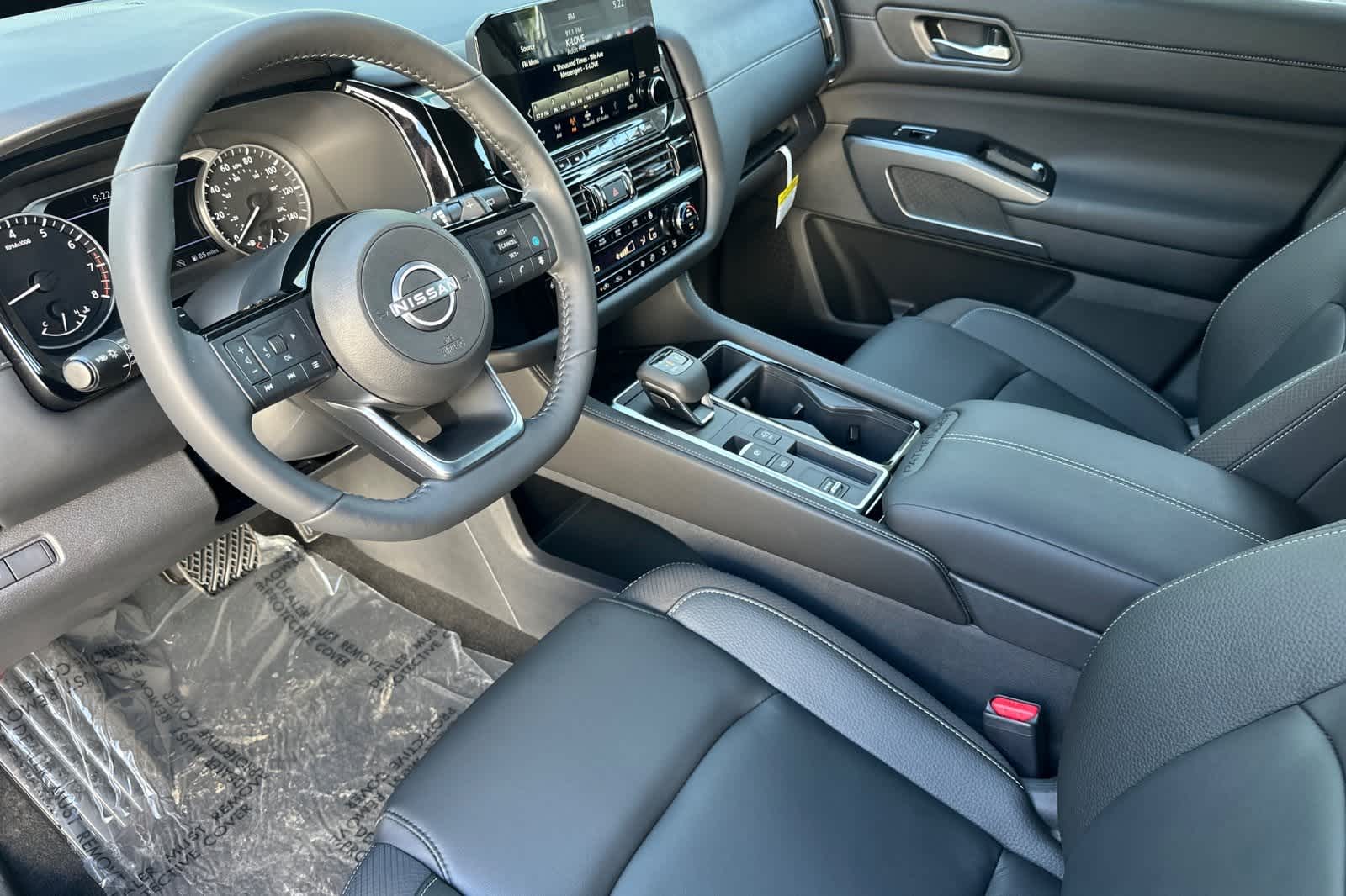 2025 Nissan Pathfinder SL 12