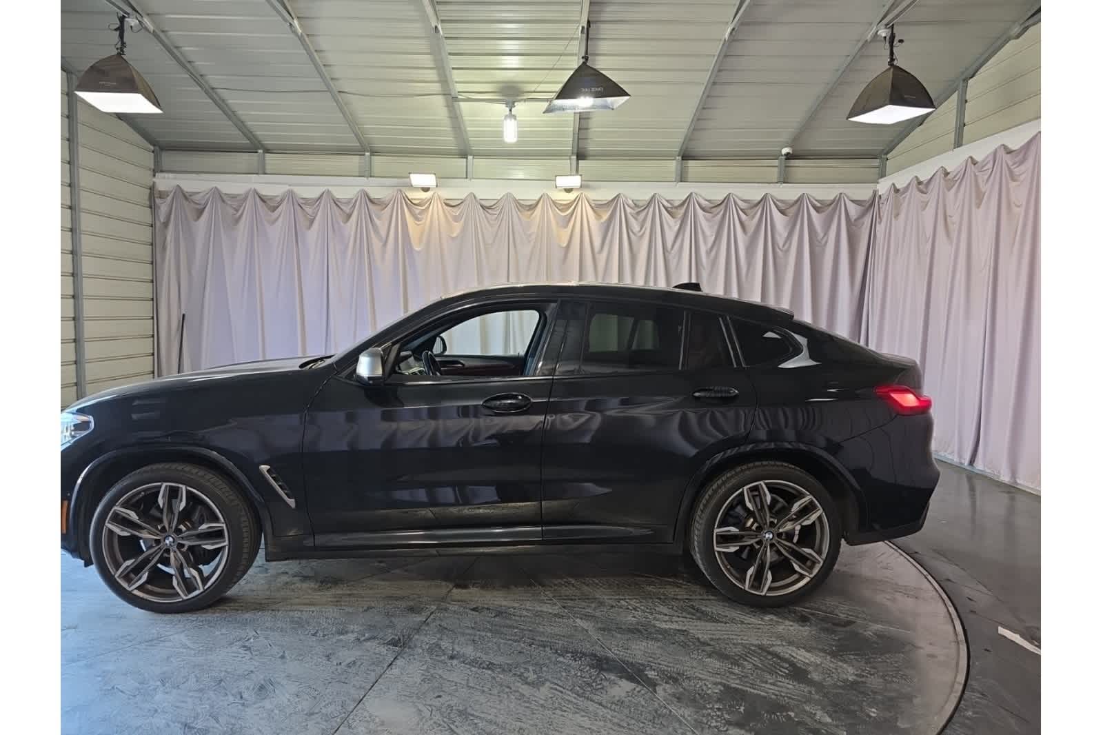 Thumbnail: 2021 BMW X4 - 4