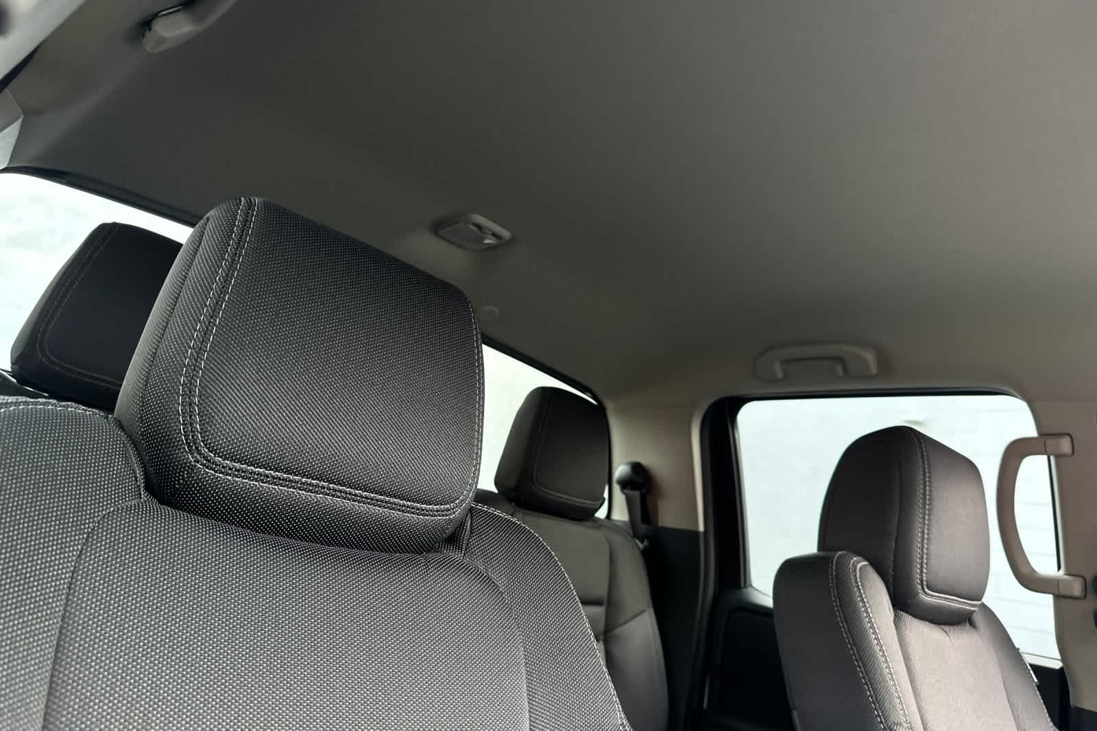 Thumbnail: 2025 Nissan Frontier - 18