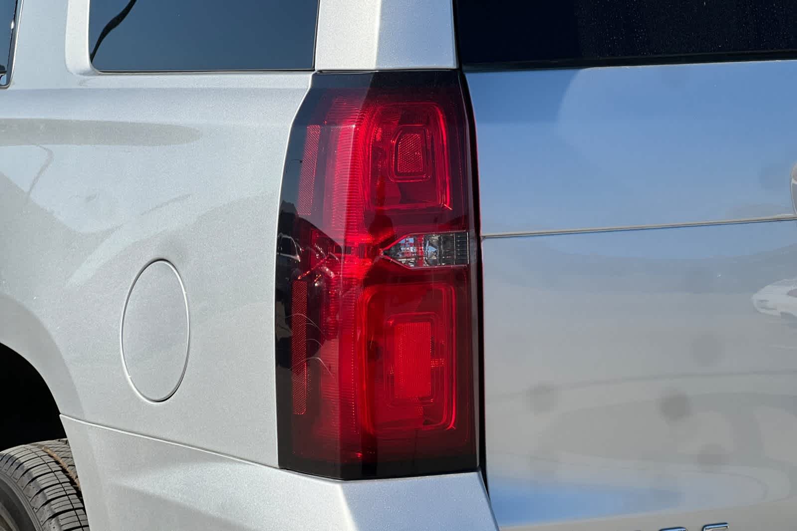 Thumbnail: 2020 Chevrolet Tahoe - 38