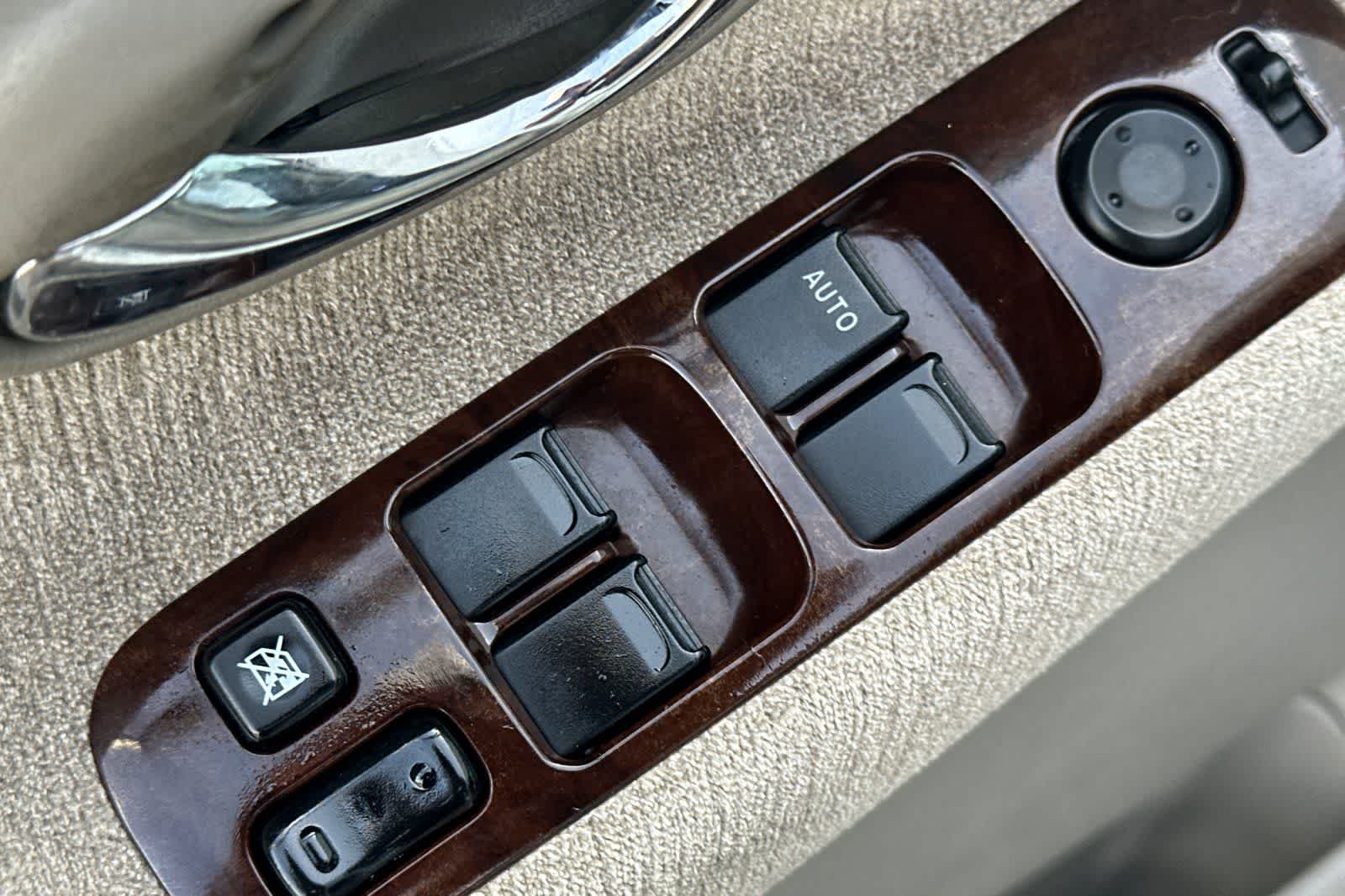 Thumbnail: 2006 Suzuki XL-7 - 14