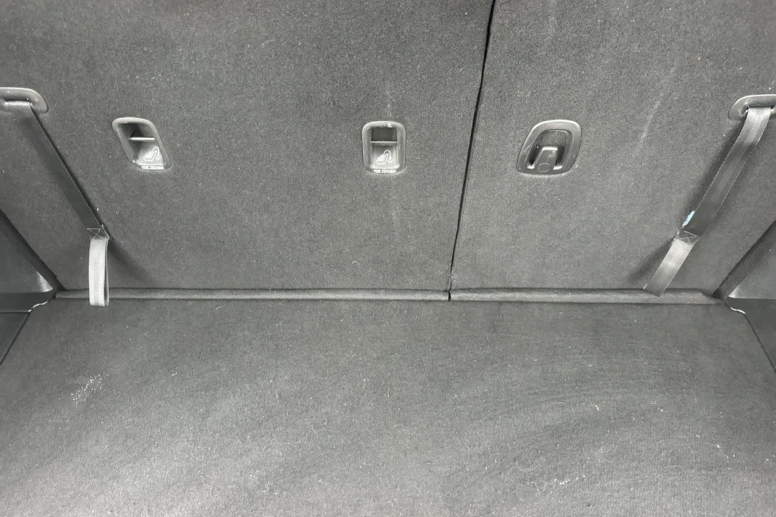 Thumbnail: 2020 Kia Telluride - 17