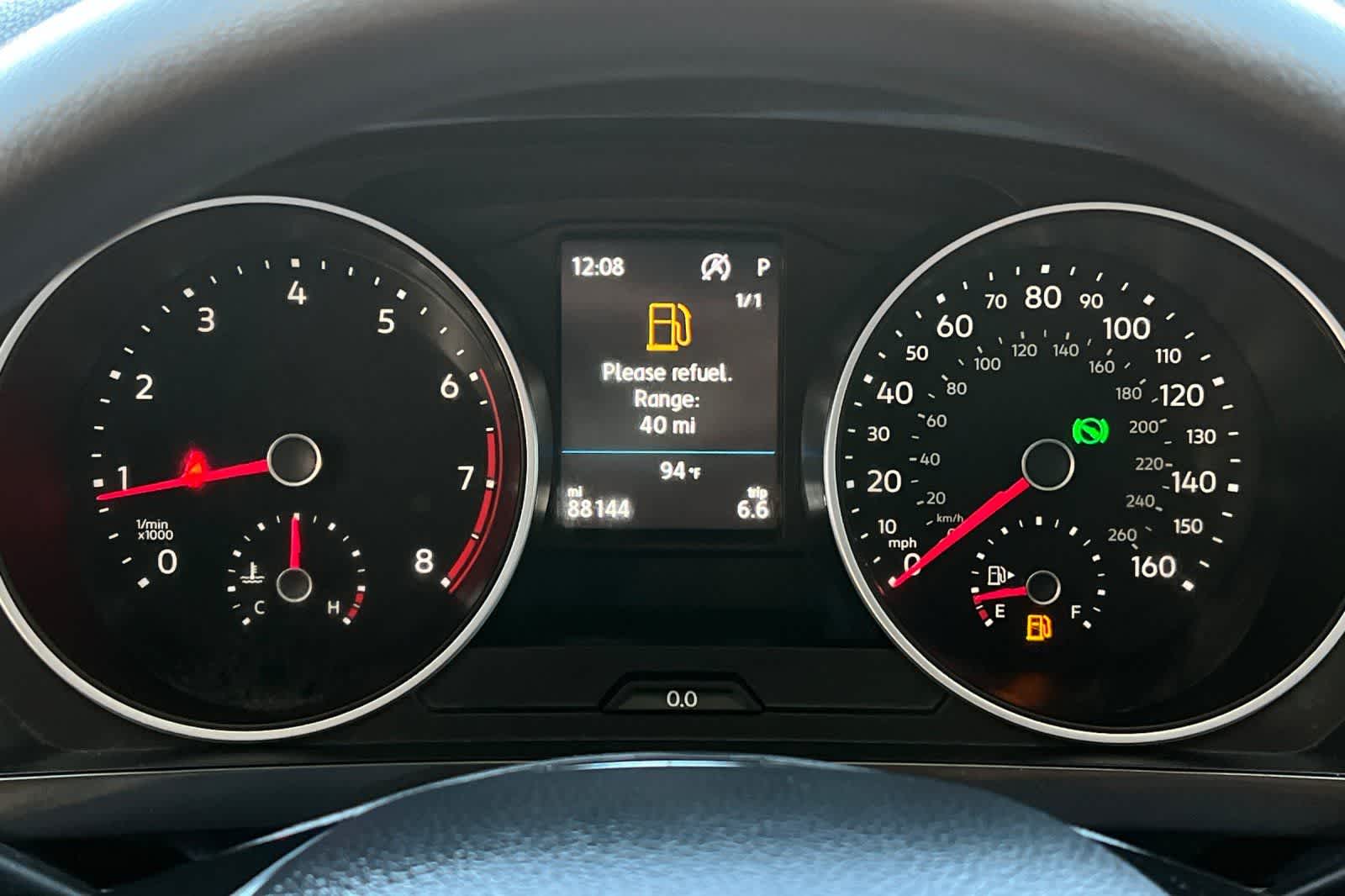 Thumbnail: 2018 Volkswagen Tiguan - 31
