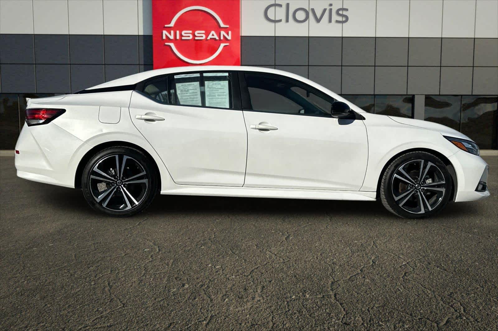 Thumbnail: 2022 Nissan Sentra - 9