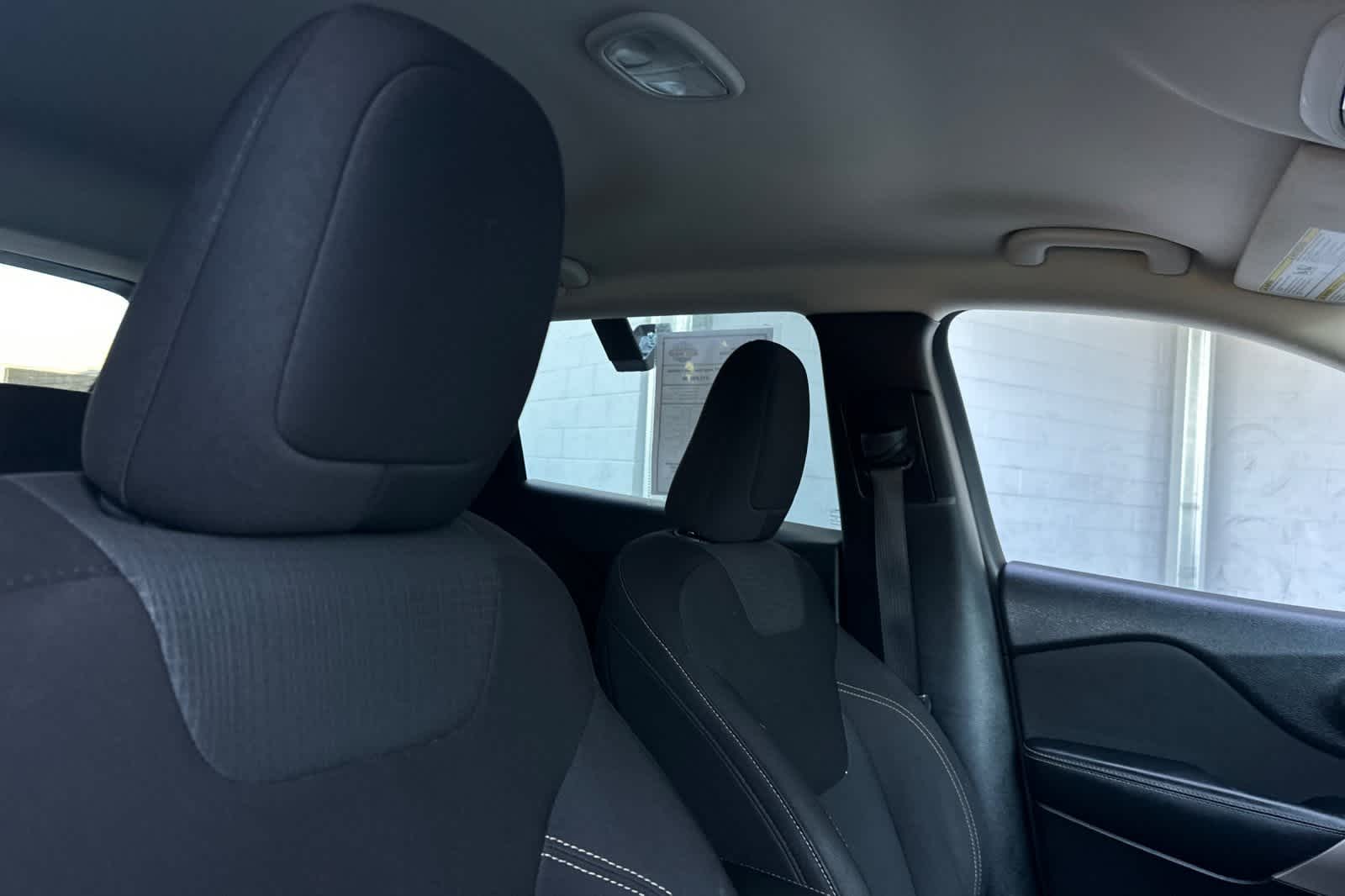 Thumbnail: 2017 Jeep Cherokee - 20