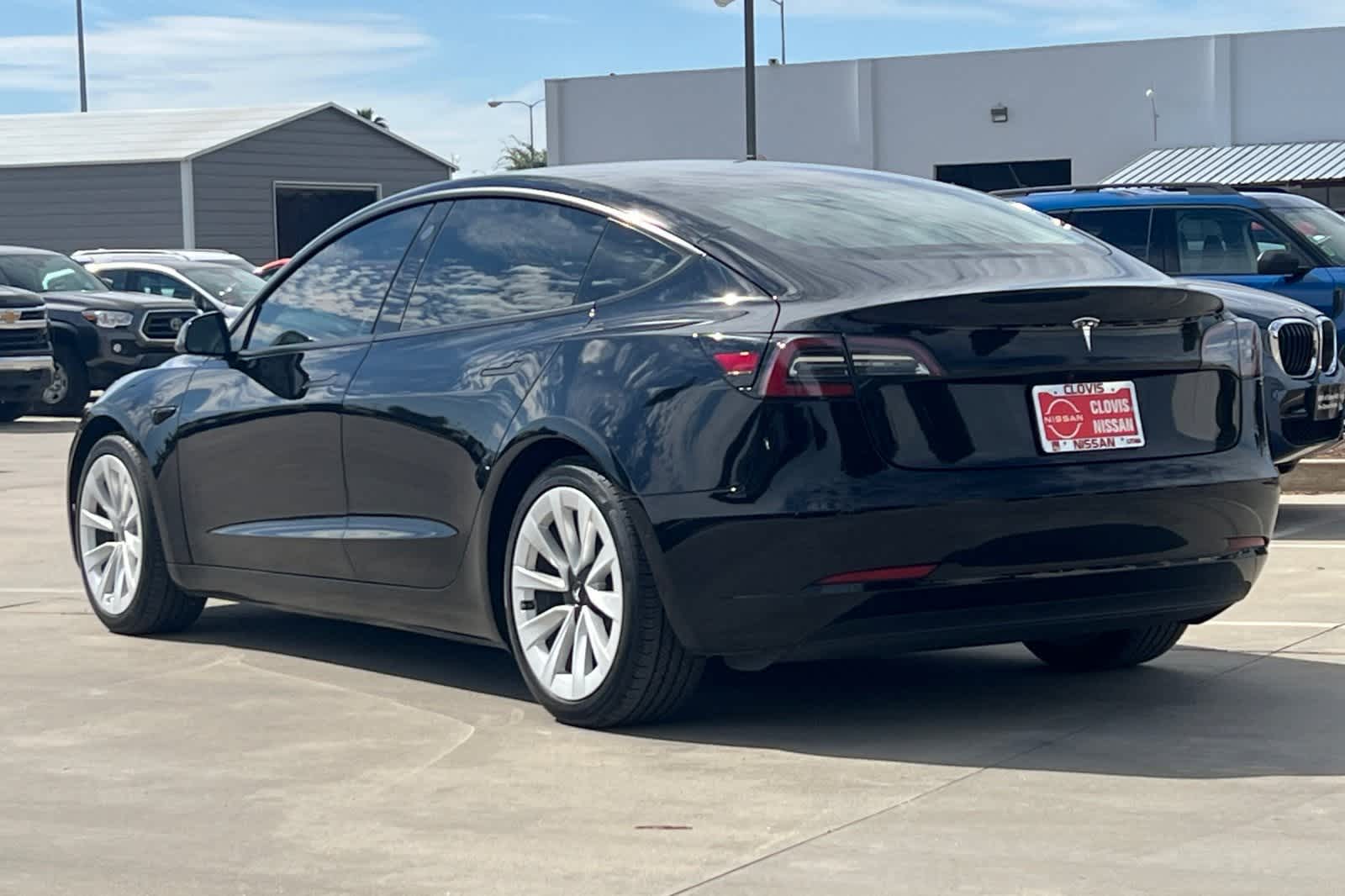 Thumbnail: 2021 Tesla Model 3 - 7