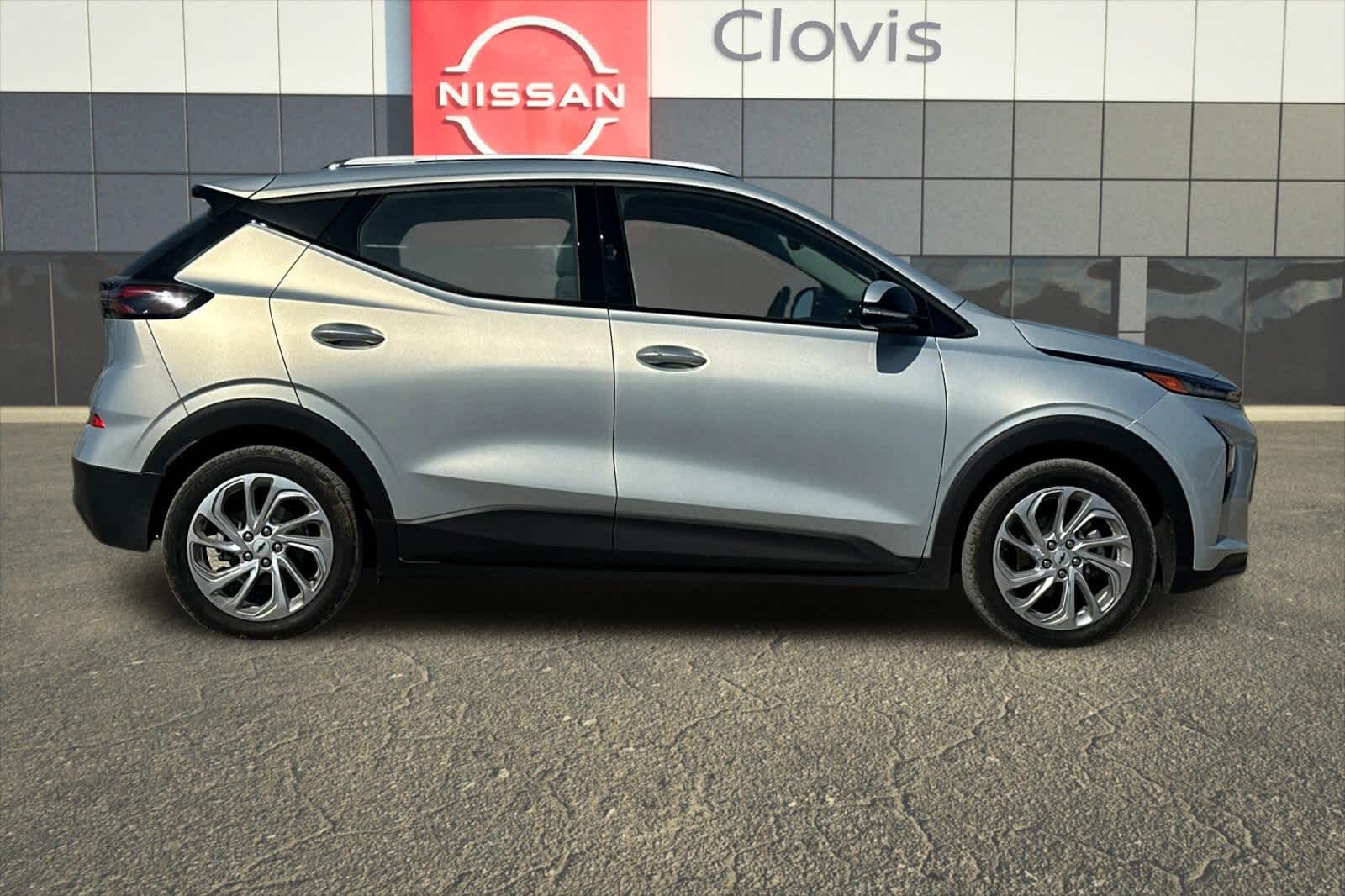 Thumbnail: 2023 Chevrolet Bolt EUV - 9