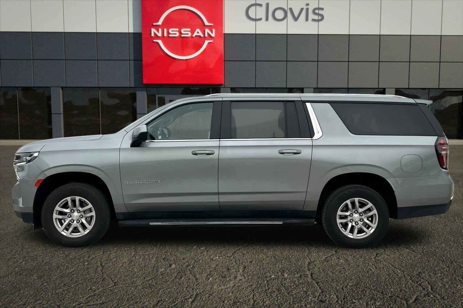 Thumbnail: 2023 Chevrolet Suburban - 6