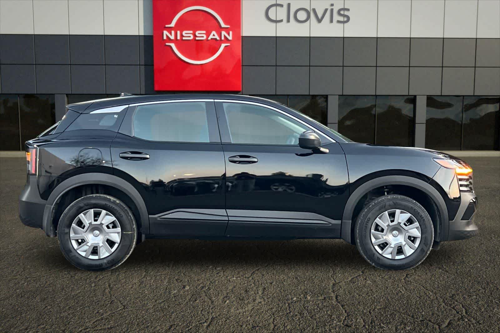 Thumbnail: 2026 Nissan Kicks - 10