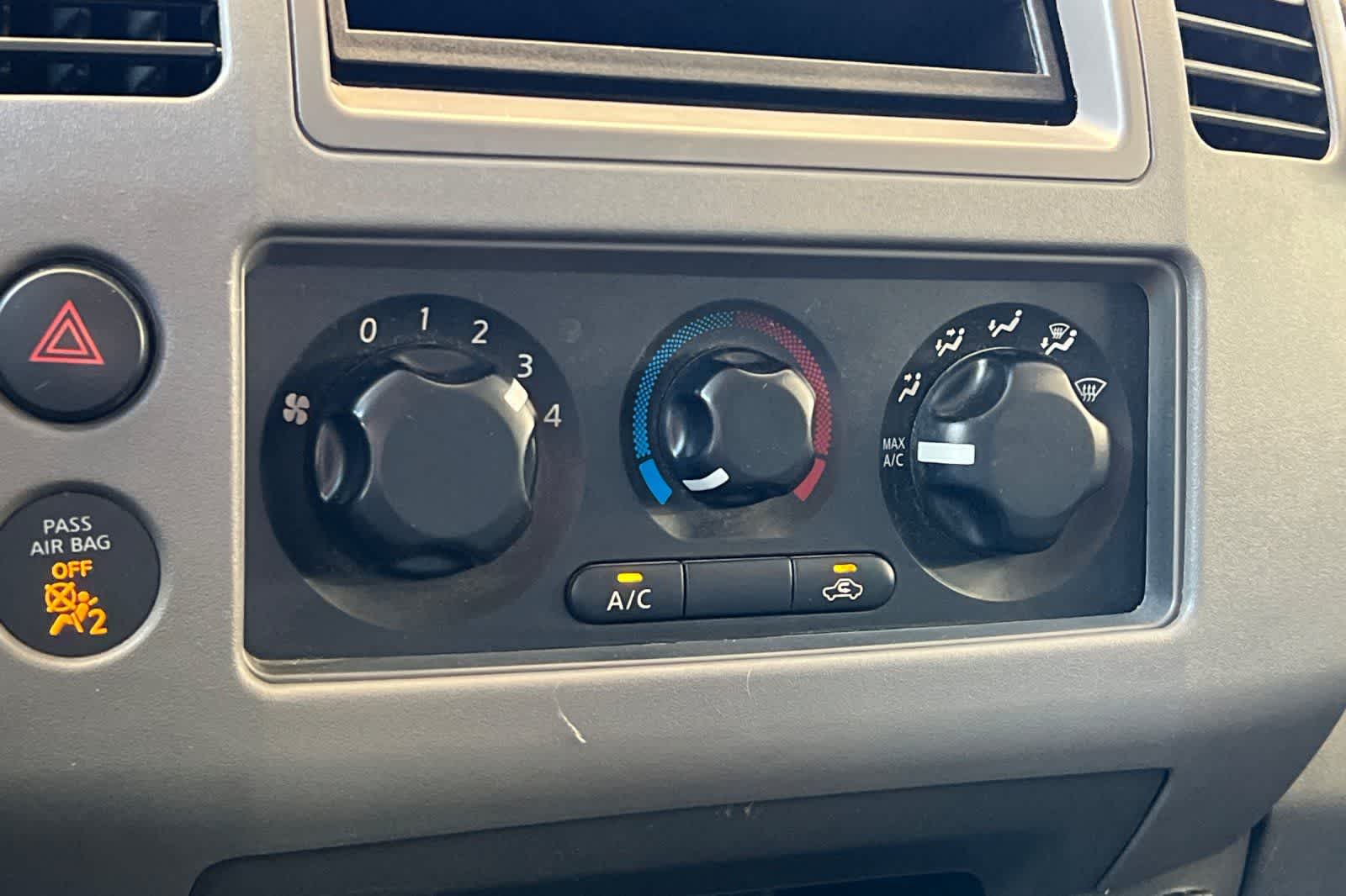 Thumbnail: 2005 Nissan Frontier - 20