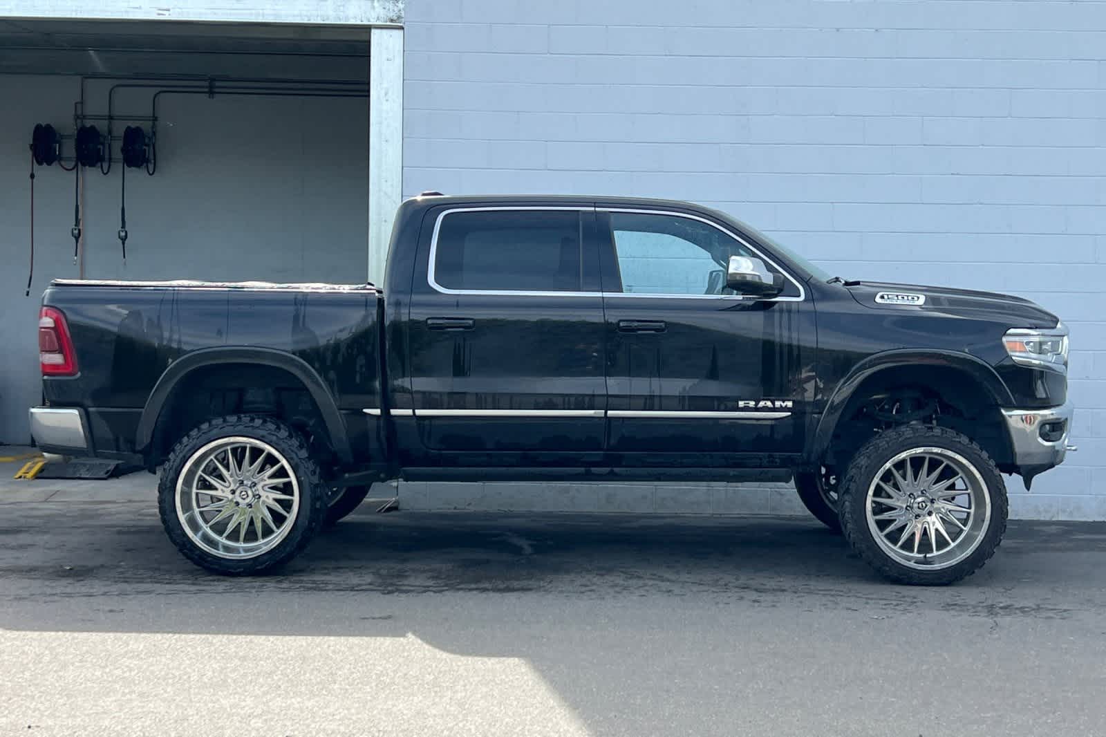 Thumbnail: 2023 RAM 1500 - 9