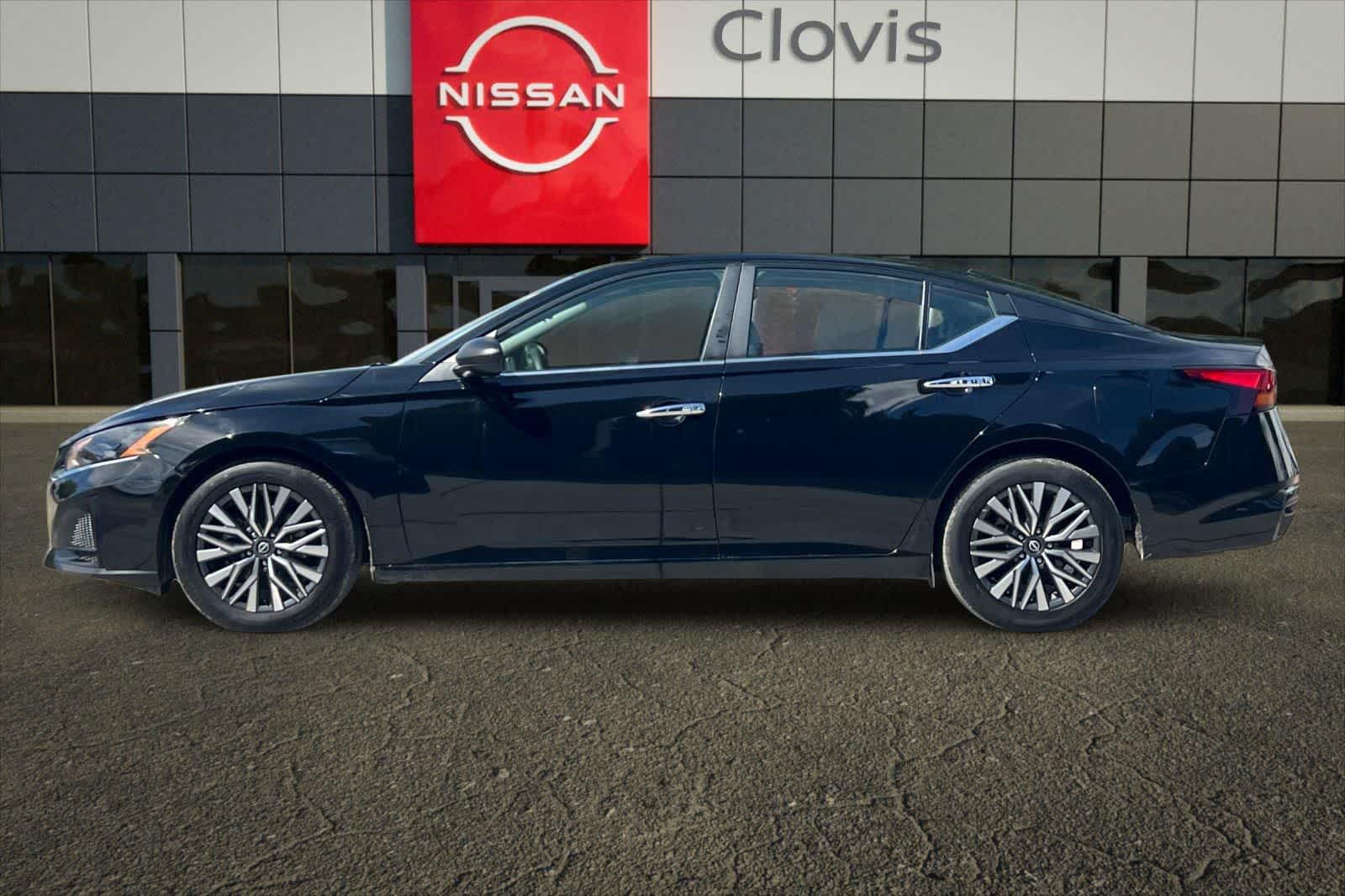 Thumbnail: 2025 Nissan Altima - 6