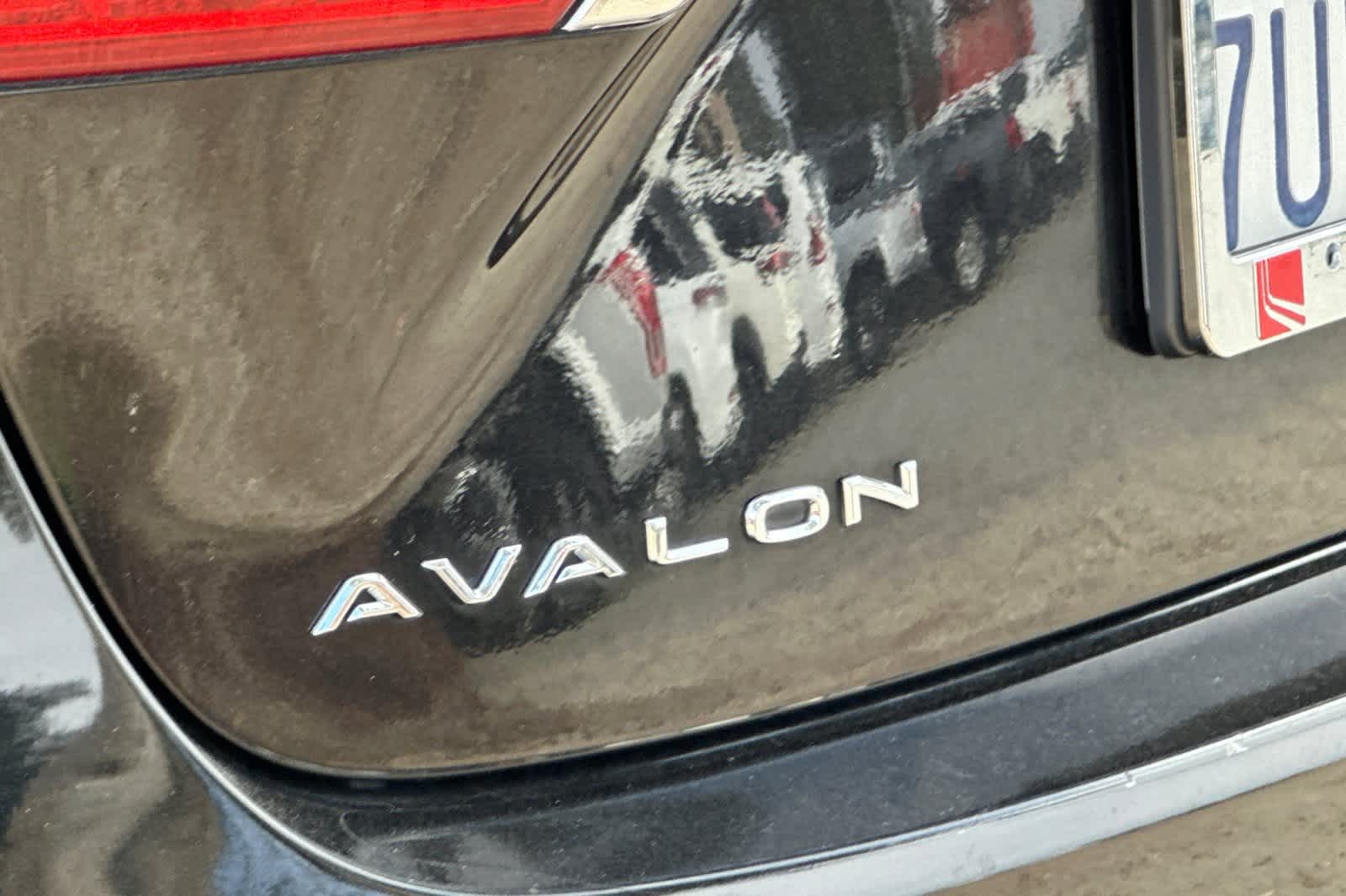 Thumbnail: 2016 Toyota Avalon - 15