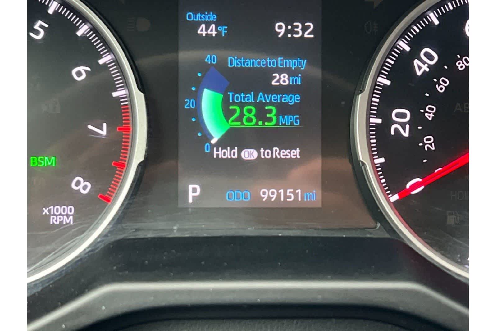 Thumbnail: 2020 Toyota RAV4 - 27