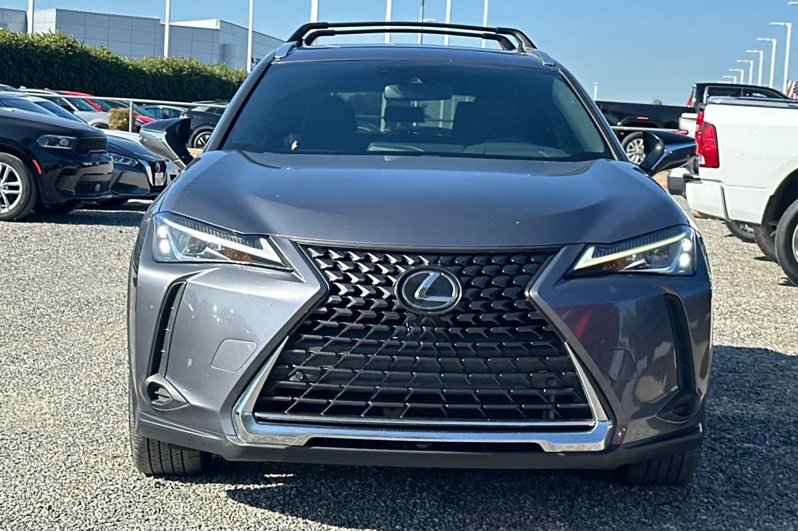 Thumbnail: 2021 Lexus UX - 11