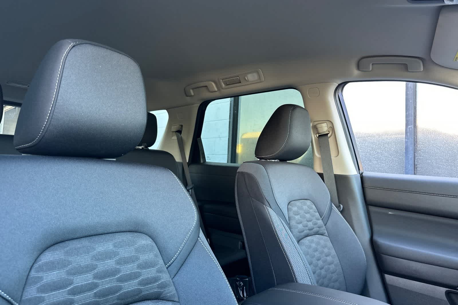 2025 Nissan Pathfinder SV 20
