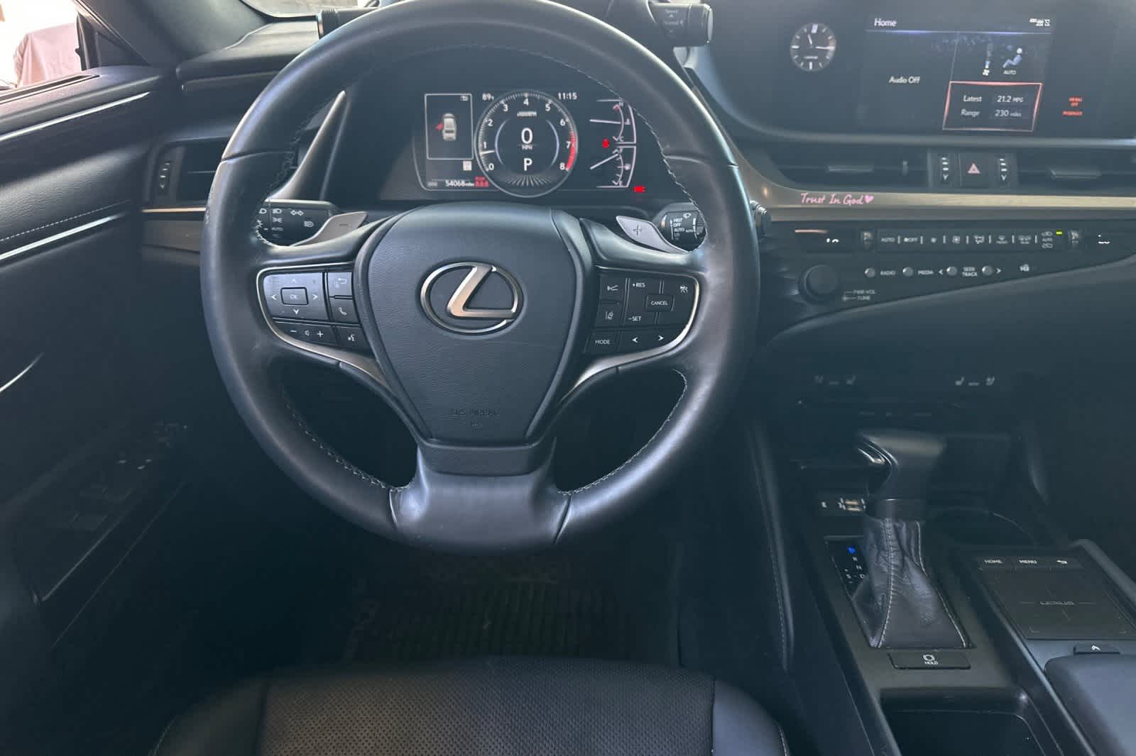 Thumbnail: 2020 Lexus ES - 17
