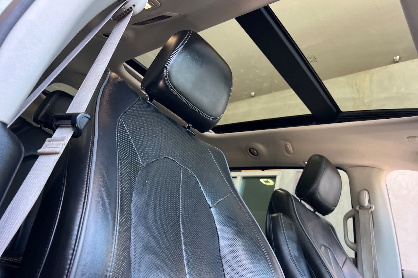 Thumbnail: 2020 Chrysler Pacifica - 21