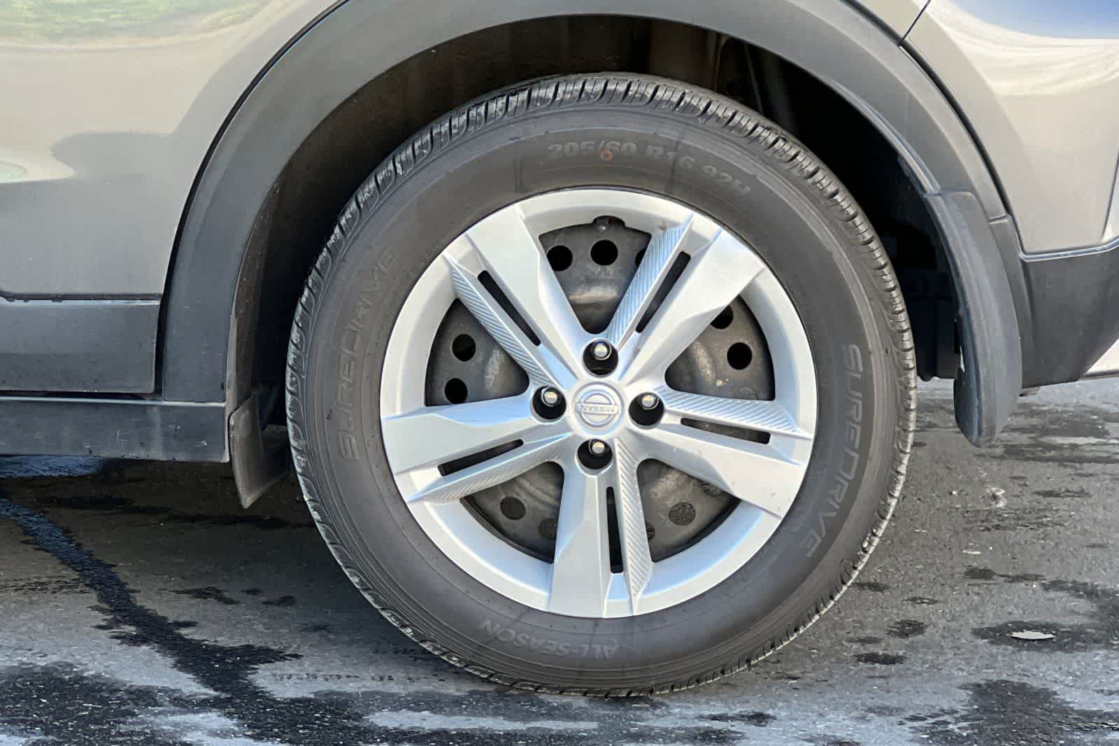 Thumbnail: 2021 Nissan Kicks - 28