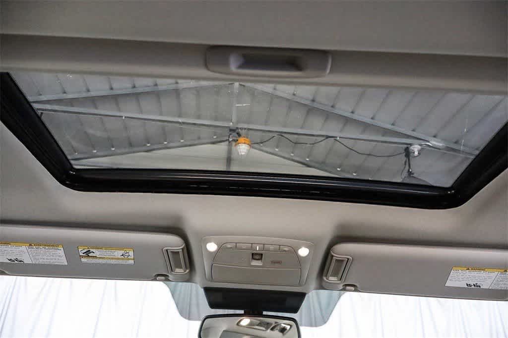 Thumbnail: 2024 Nissan Armada - 18