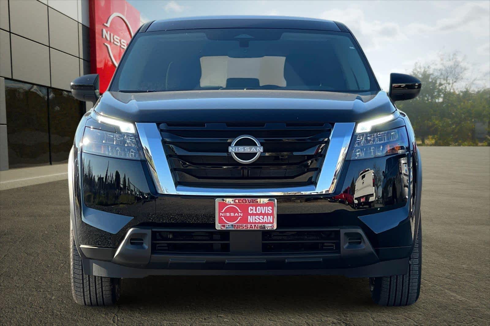 Thumbnail: 2025 Nissan Pathfinder - 11